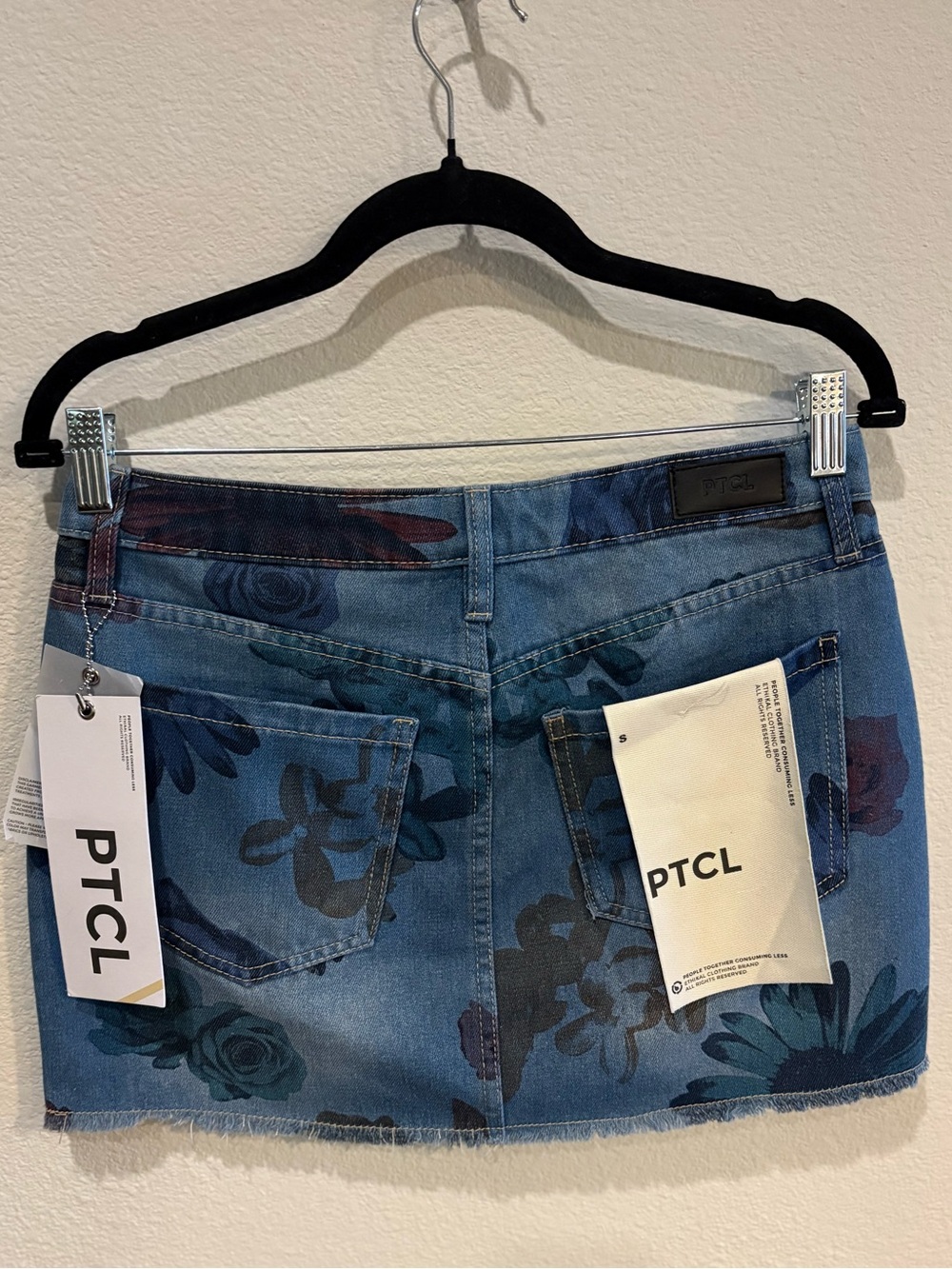 Anthropologie- PTCL Ria Floral Print Denim Mini Skirt Small - Picture 5 of 7